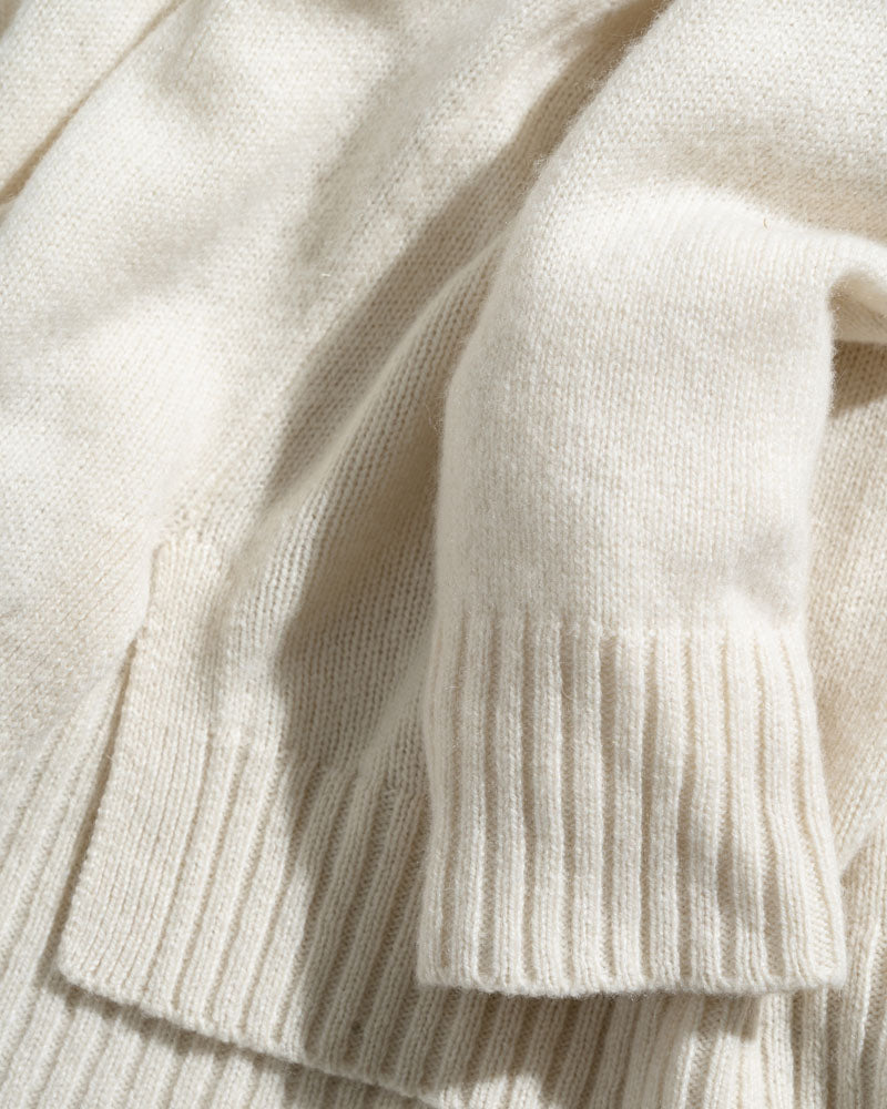 Sudadera con capucha de cachemira reciclada
